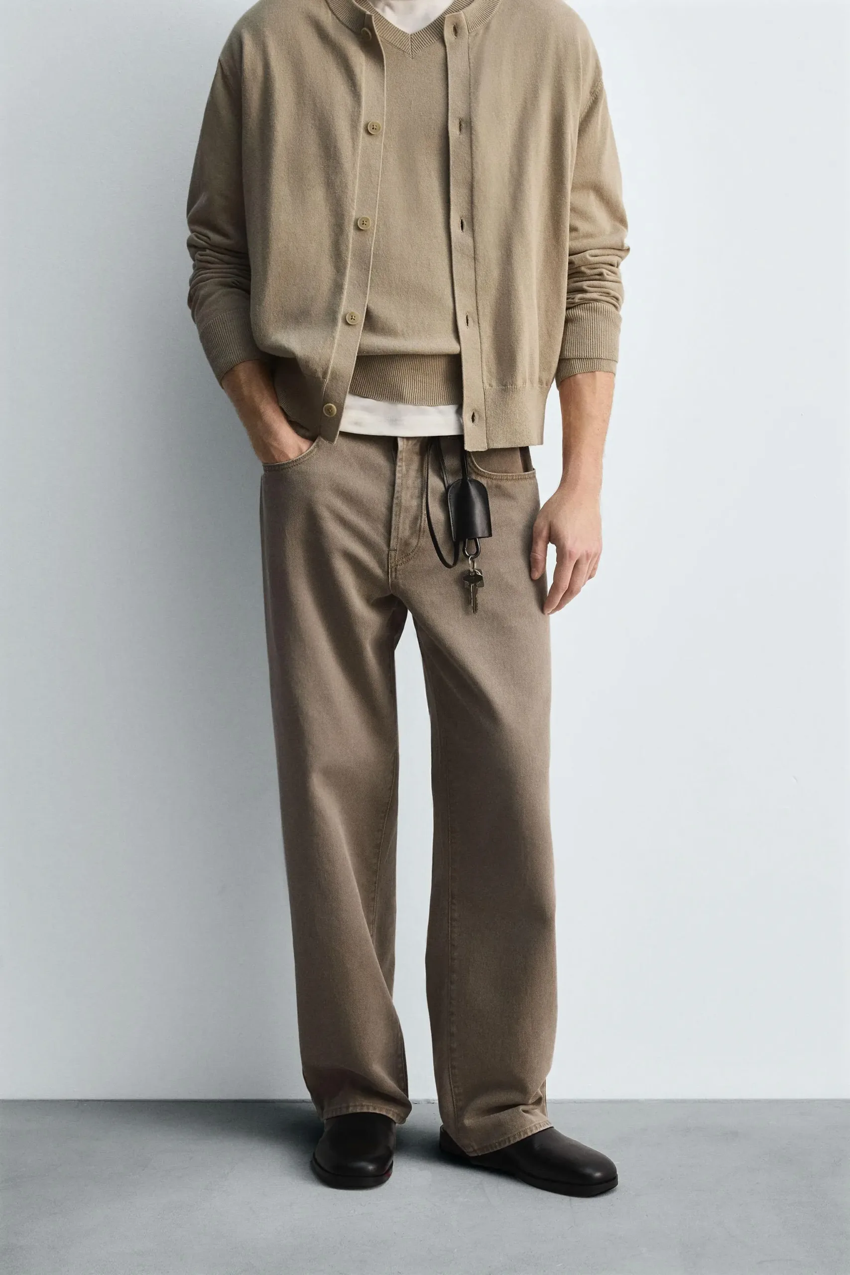 LIMITED-EDITION-BARREL-FIT-JEANS