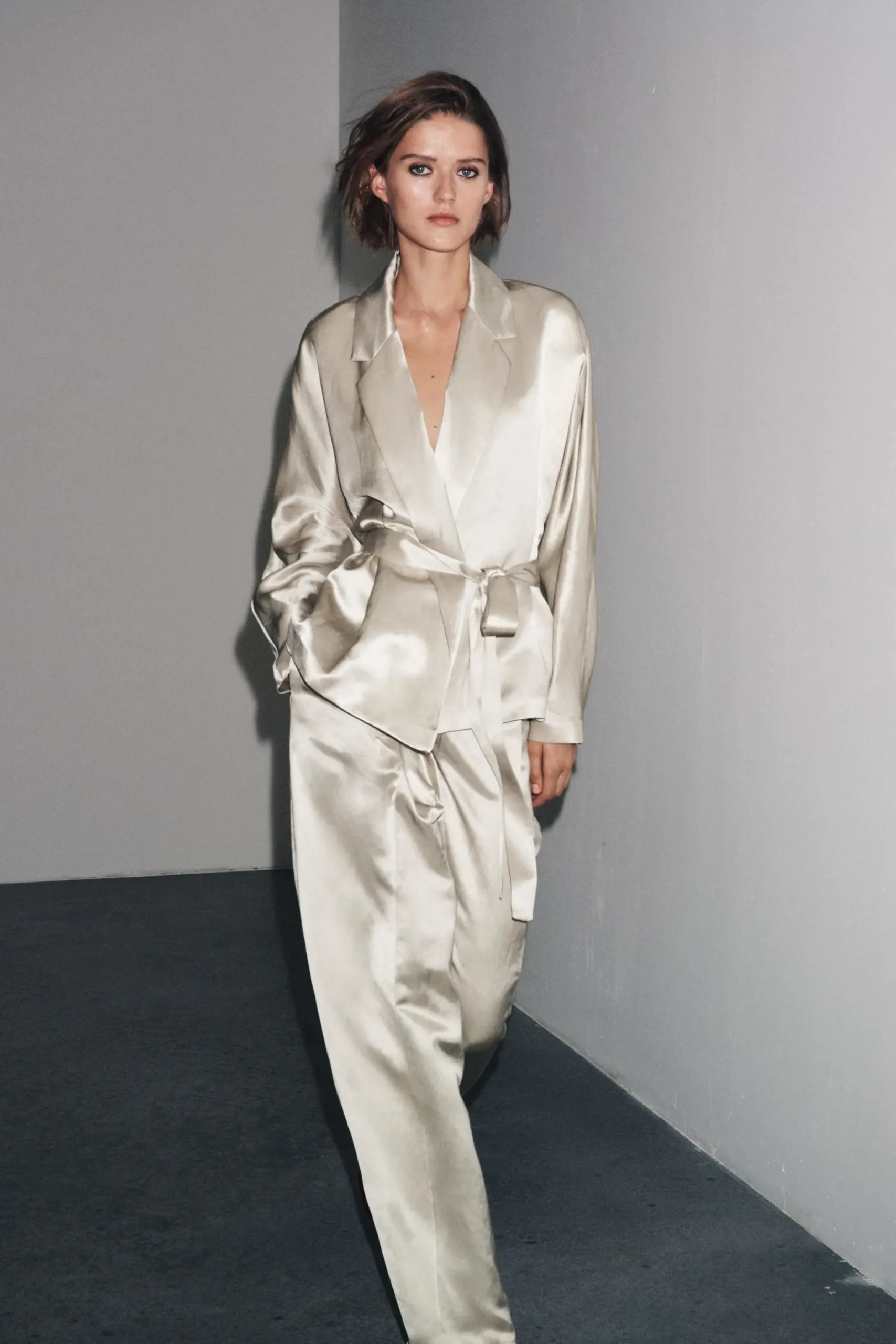 Satin - Minimalist Streetwear