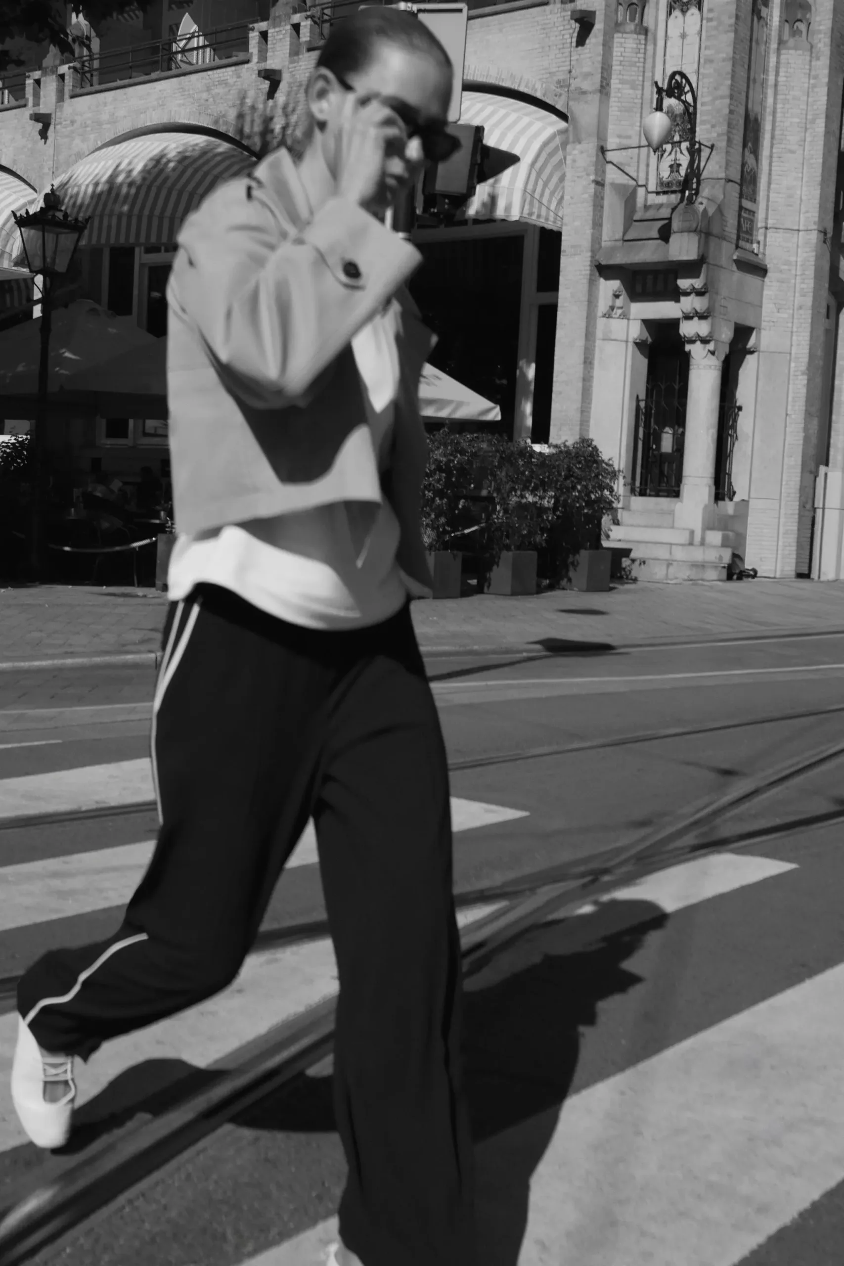 Trim Trousers- Minimalist Streetwear